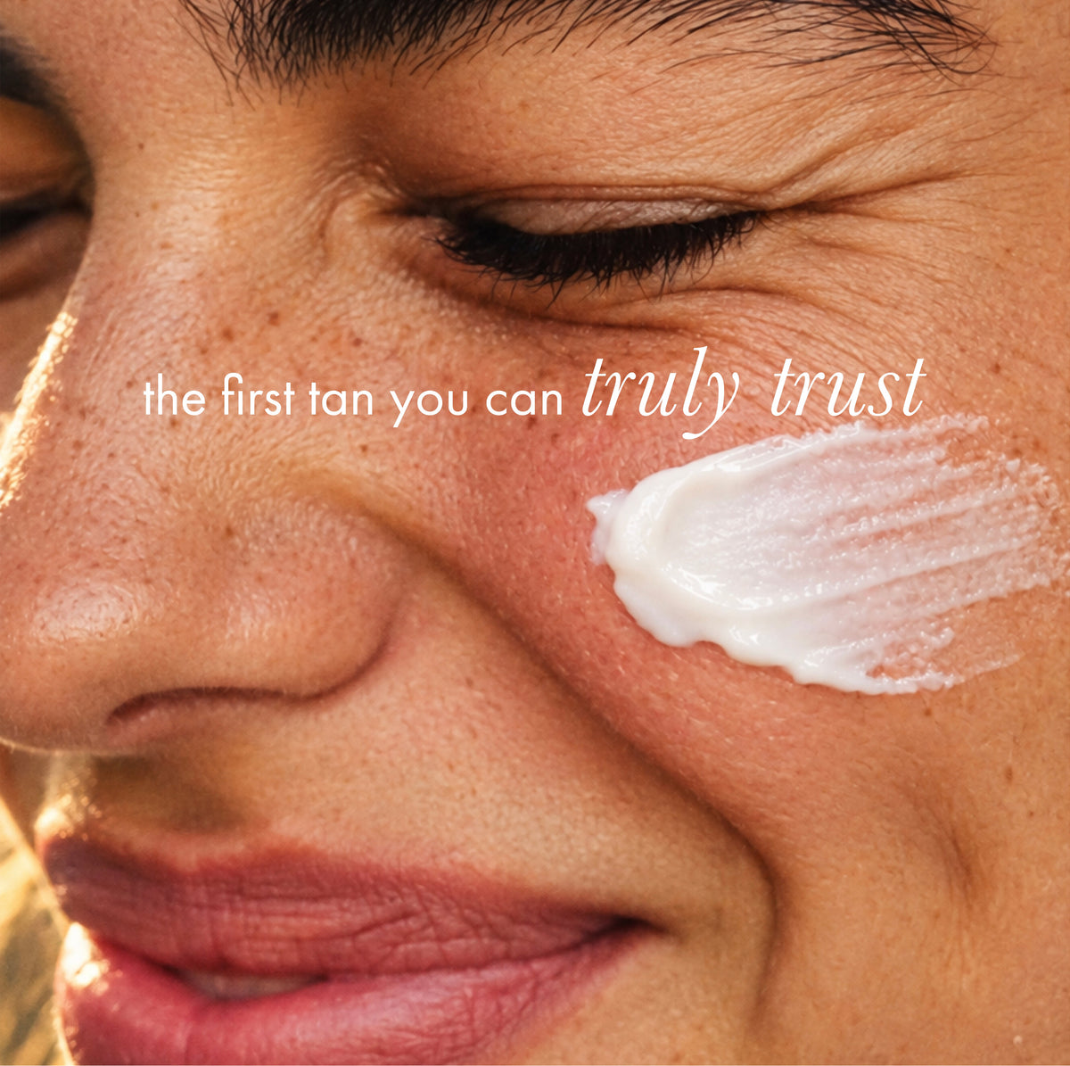 Ultimate Guide to Applying Self-Tanning Lotion for a Beautiful, Even Glow